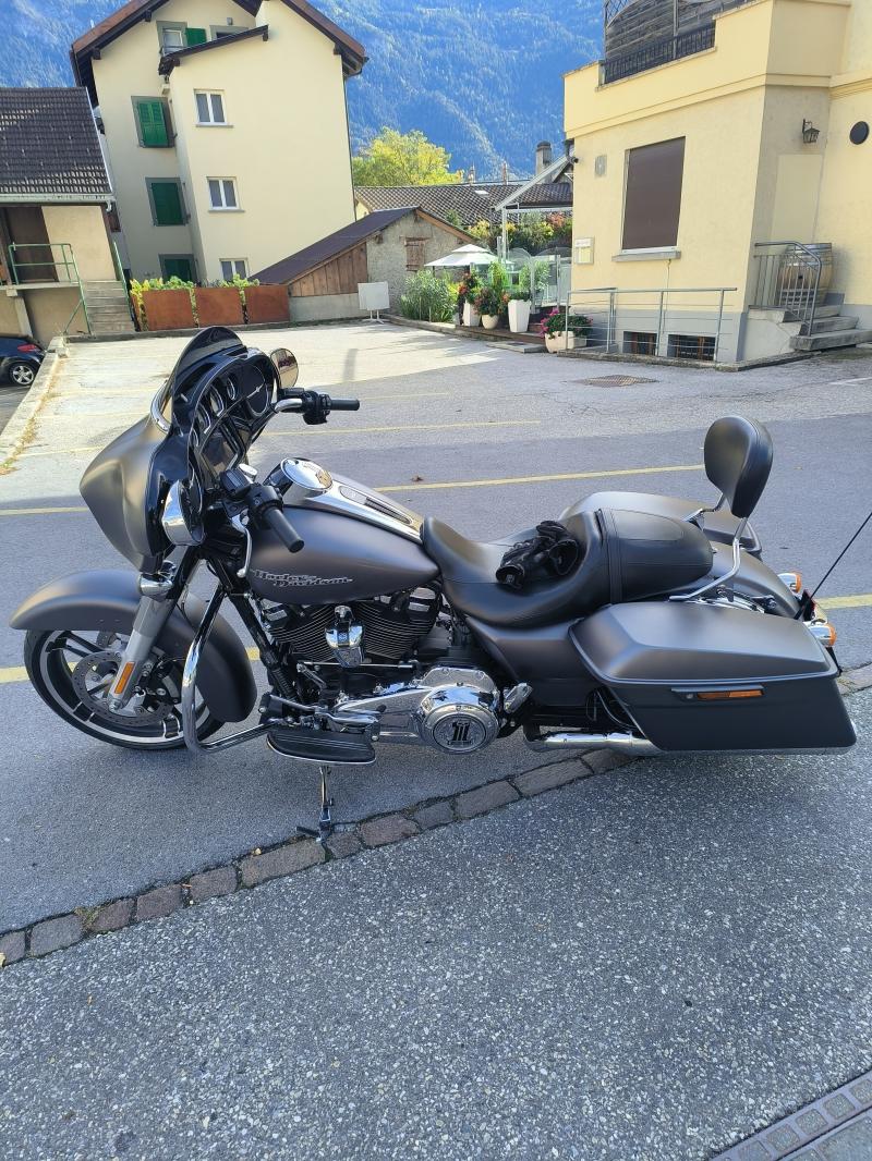 Harley-Davidson flhxs