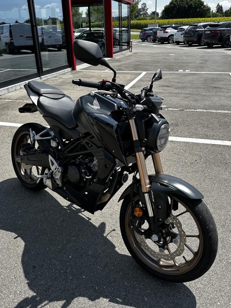 Honda Cb 125 r