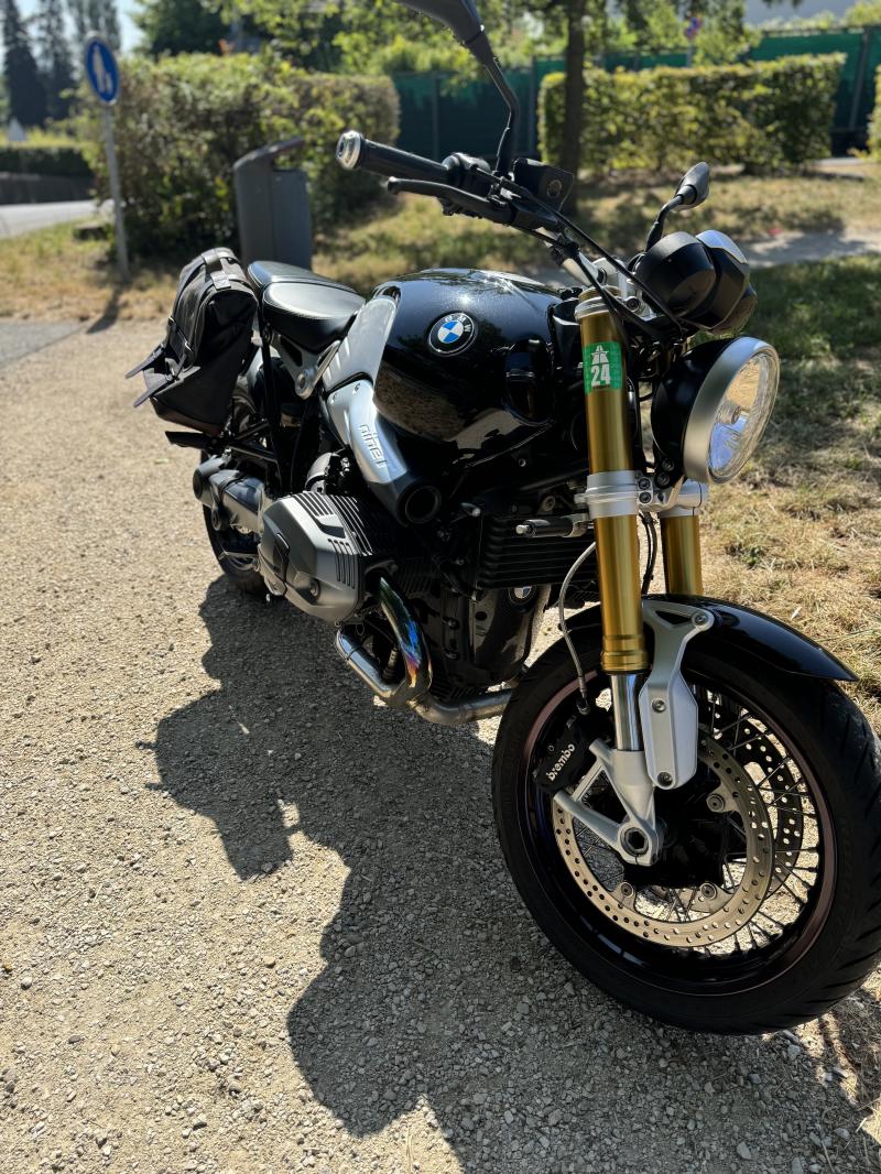 BMW R nine T