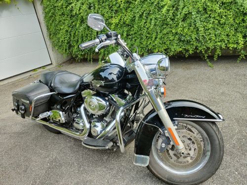 Harley-Davidson Road King FLHCR