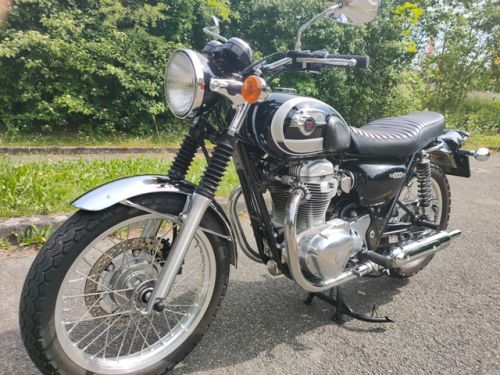 Kawasaki W800