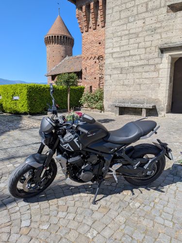Triumph Trident 660